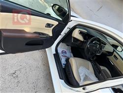 تويوتا أفالون